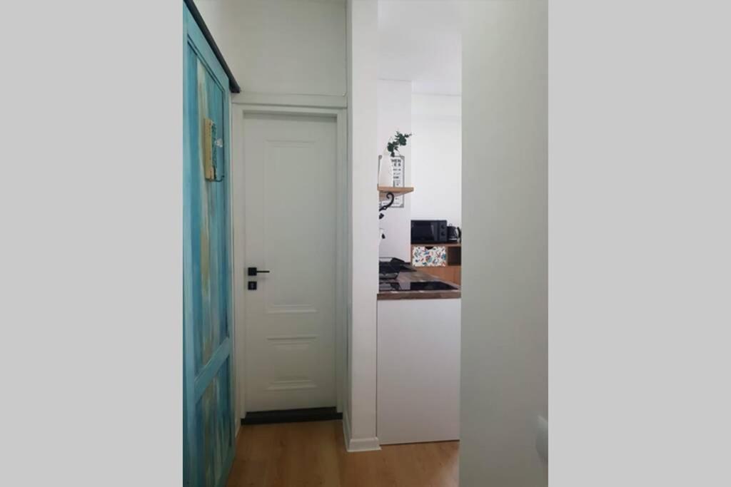 'Mint Fresh' Summer Studio In Batumi City Center Apartment Bagian luar foto